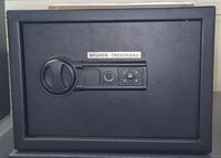 Nr. 1.286 / Möbeltresor M – 25