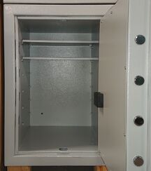 Nr. 2.180 / Möbeltresor NB - 66
