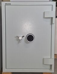 Nr. 2.280 / Panzerschrank VA – 80